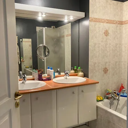 Homestay Au Calme Avec Piscinne